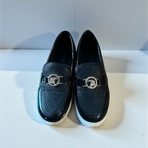 Gucci boys Glossy Black Textured Loafers